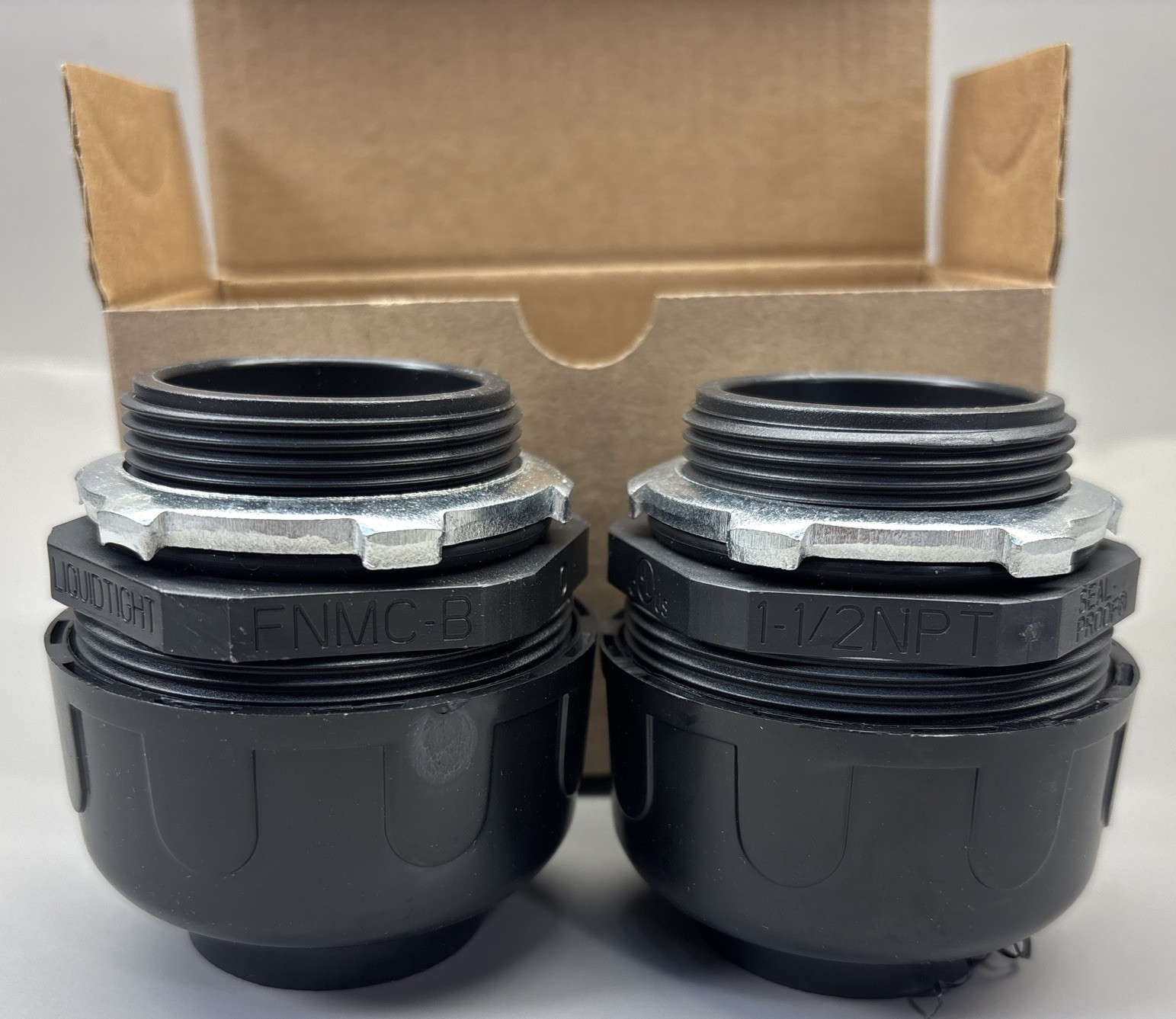 SEALPROOF SYSTEM 8410, 1-1/2" NON-METALLIC STRAIGHT CONNECTORS Black ( 2 PACK )