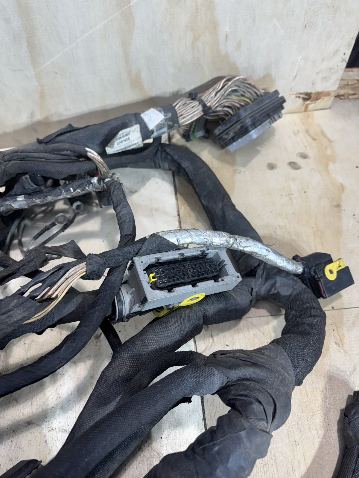 Genuine Oem Volvo Wire Harness P/N 23201065 Genuine Volvo Part