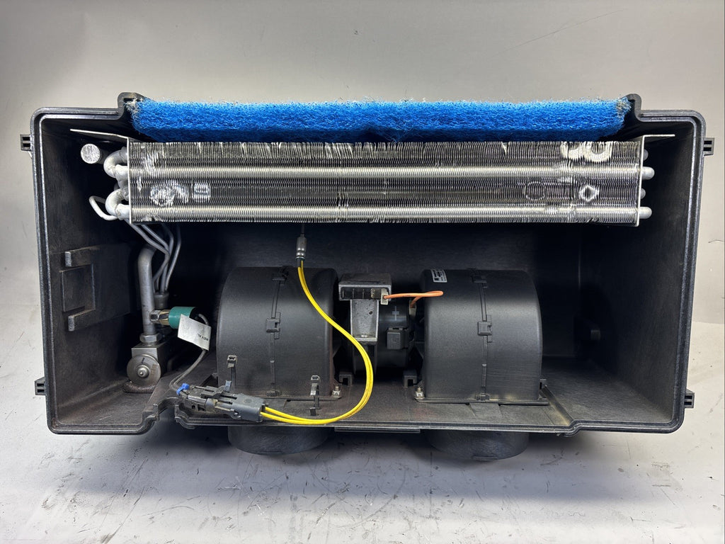 FREIGHTLINER CASCADIA HEATER OR AIR CONDITIONER THERMO KING HVAC UNIT