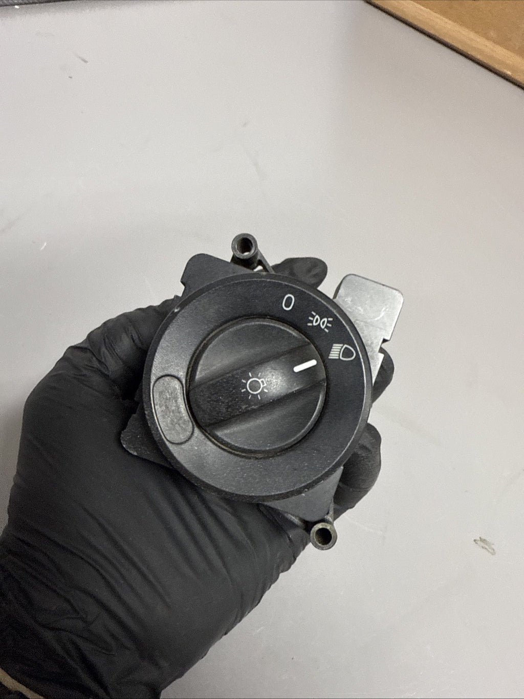 Freightliner Cascadia Headlight Switch A06-58685-001