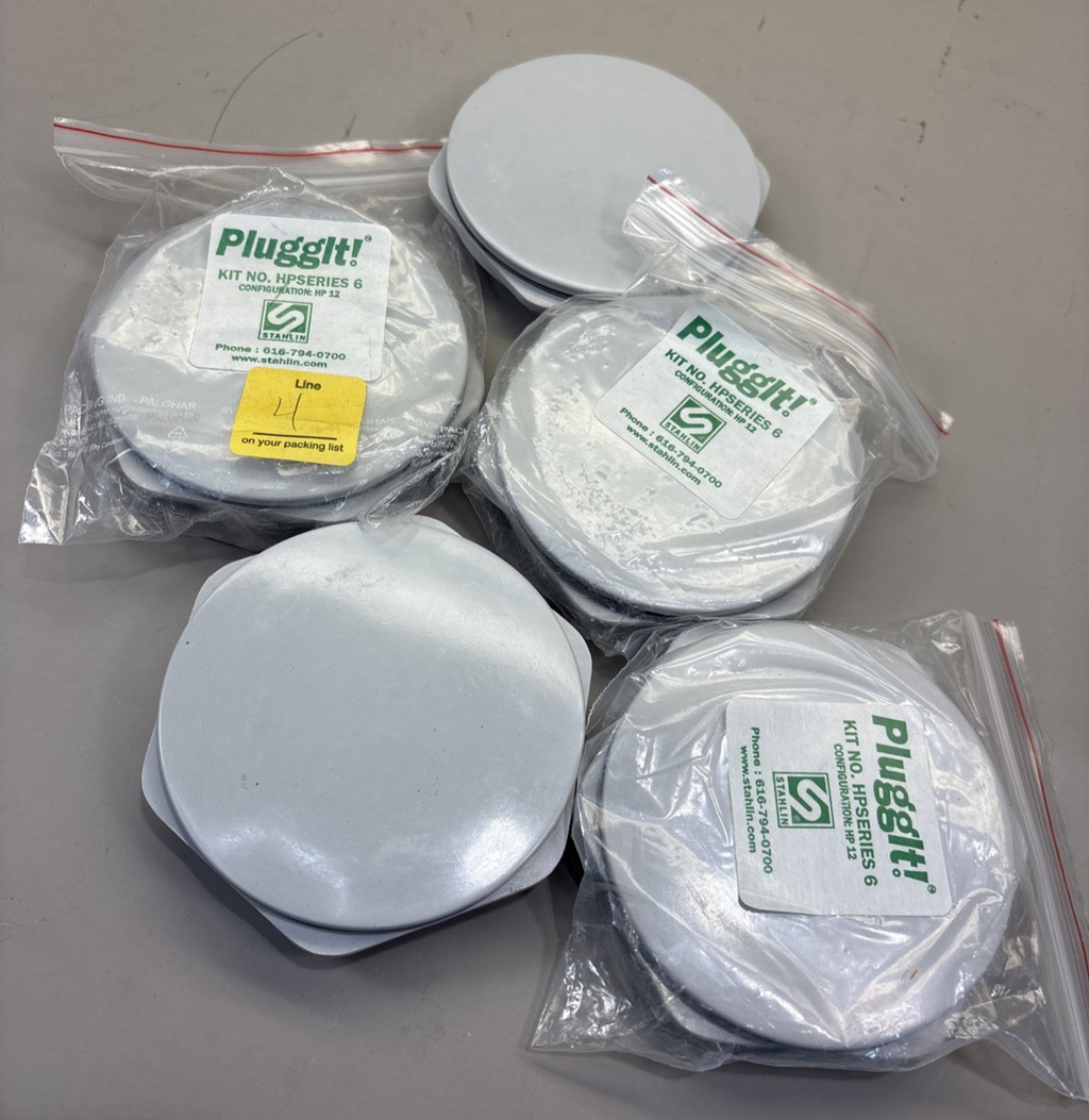 LOT of 5 - Hubbell-Wiegmann Hw-Fghp Hole Plug, Gray, Matte, HP 12