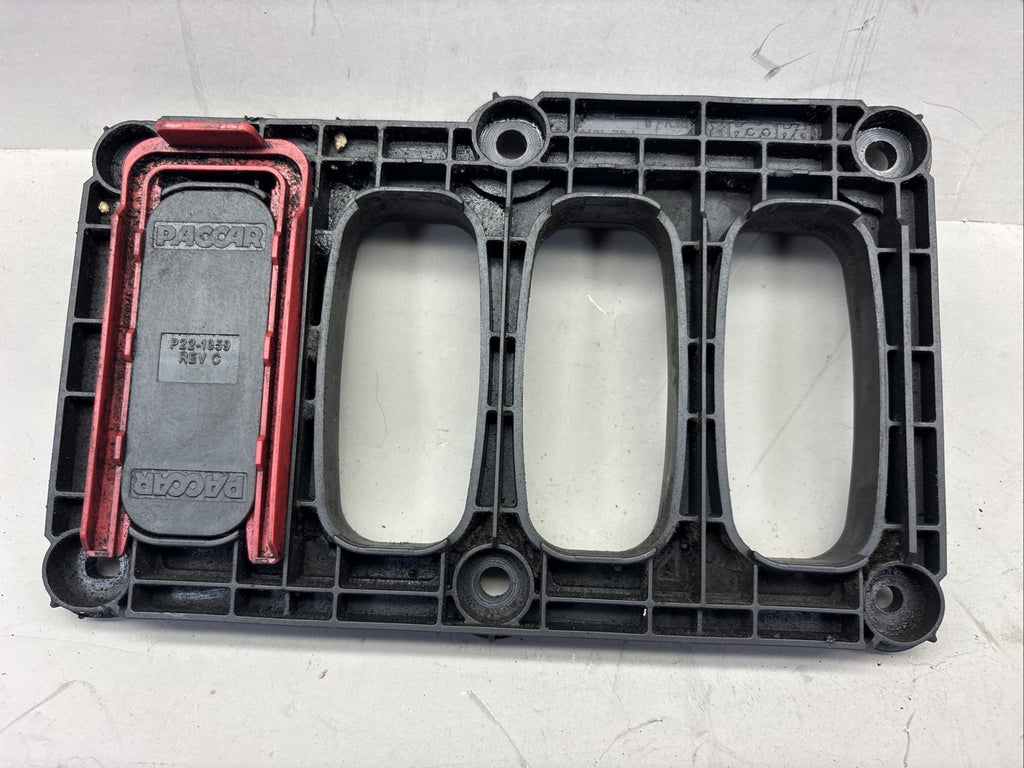 2022 PETERBILT 579 PACCAR CAB FIREWALL PASS THRU PANEL P62-1014
