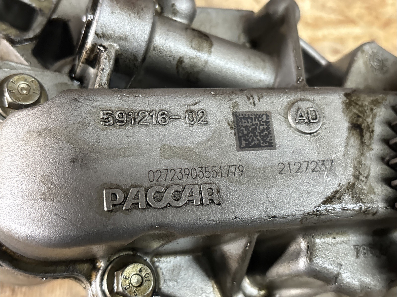 PACCAR - MX13 ENGINE OIL PUMP - USED PN 591216-02