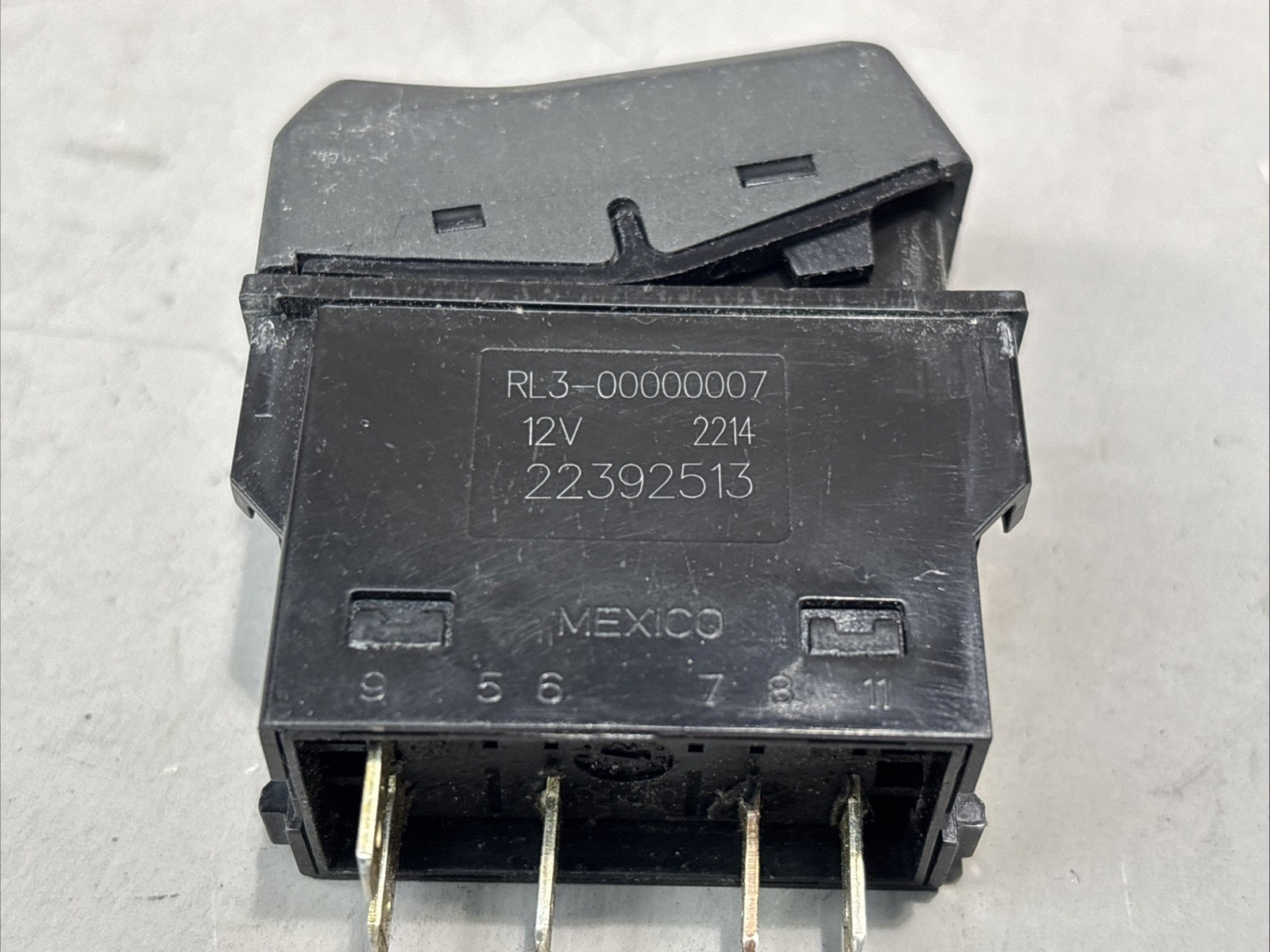 2018 -2024 VOLVO BACK OF CAB LIGHT, WORK SWITCH, ROCKER 22392513 ,RL3-00000007