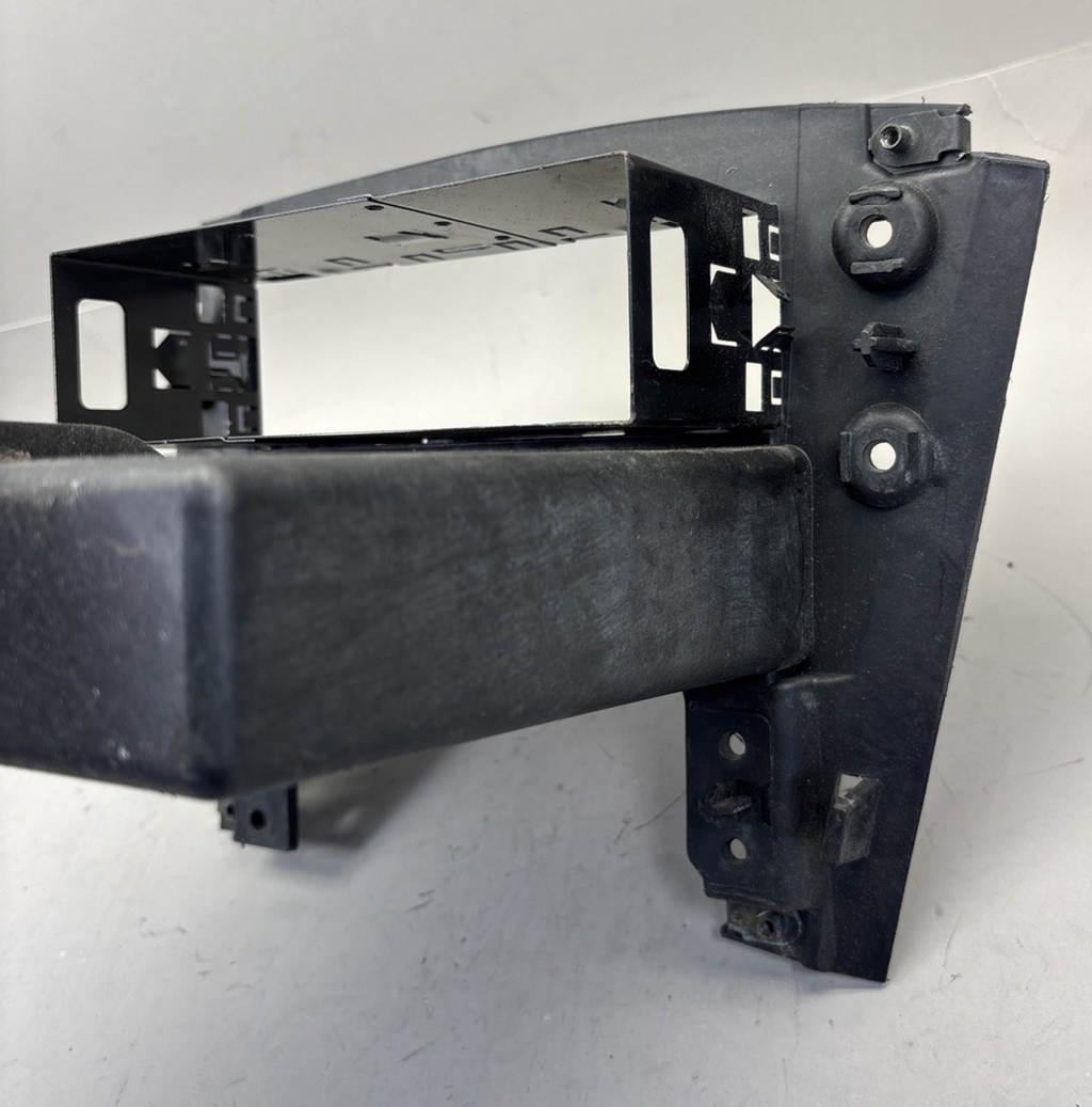 FREIGHTLINER CASCADIA DASH RADIO HOUSING 22-61933-000