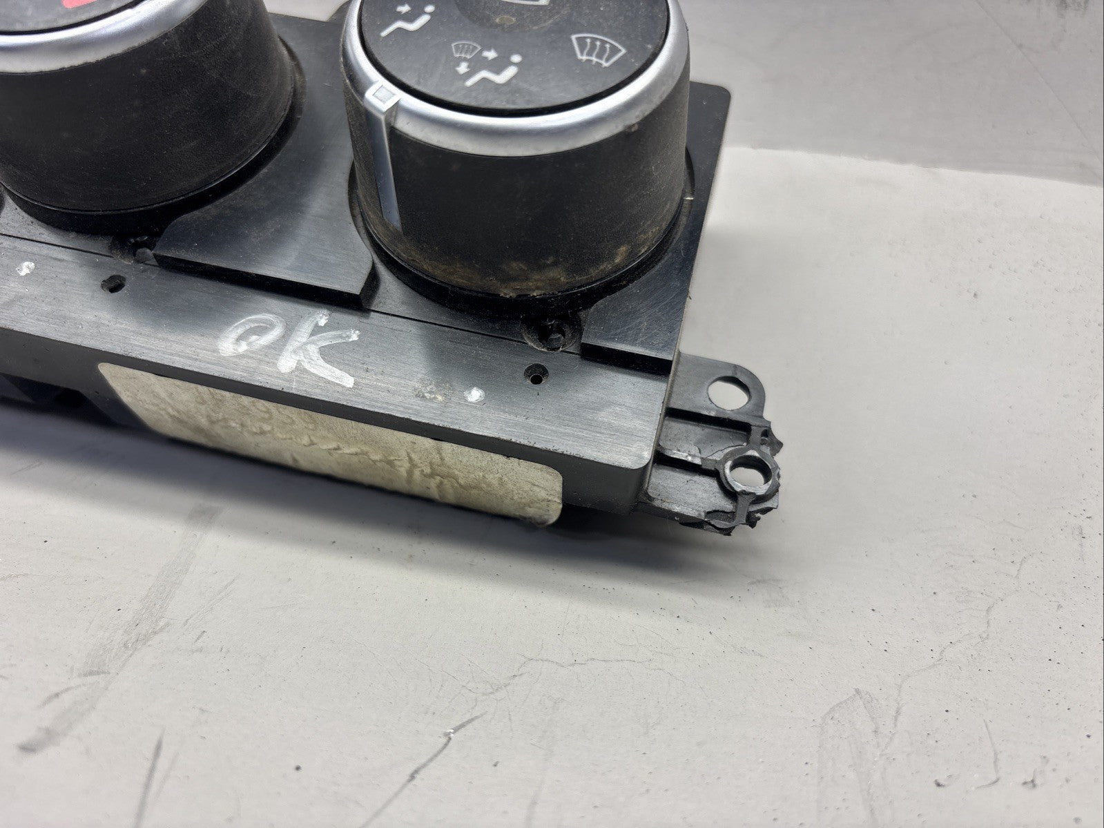A22-73671-001 Genuine Freightliner® Temperature Control - Hvac Damage