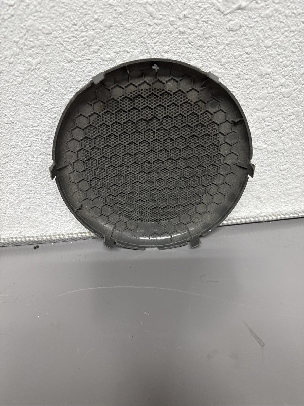 2019-2023 VOLVO VNL 760 860 REAR SPEAKER AUDIO SOUND W/ GRILLE 21268338 OEM