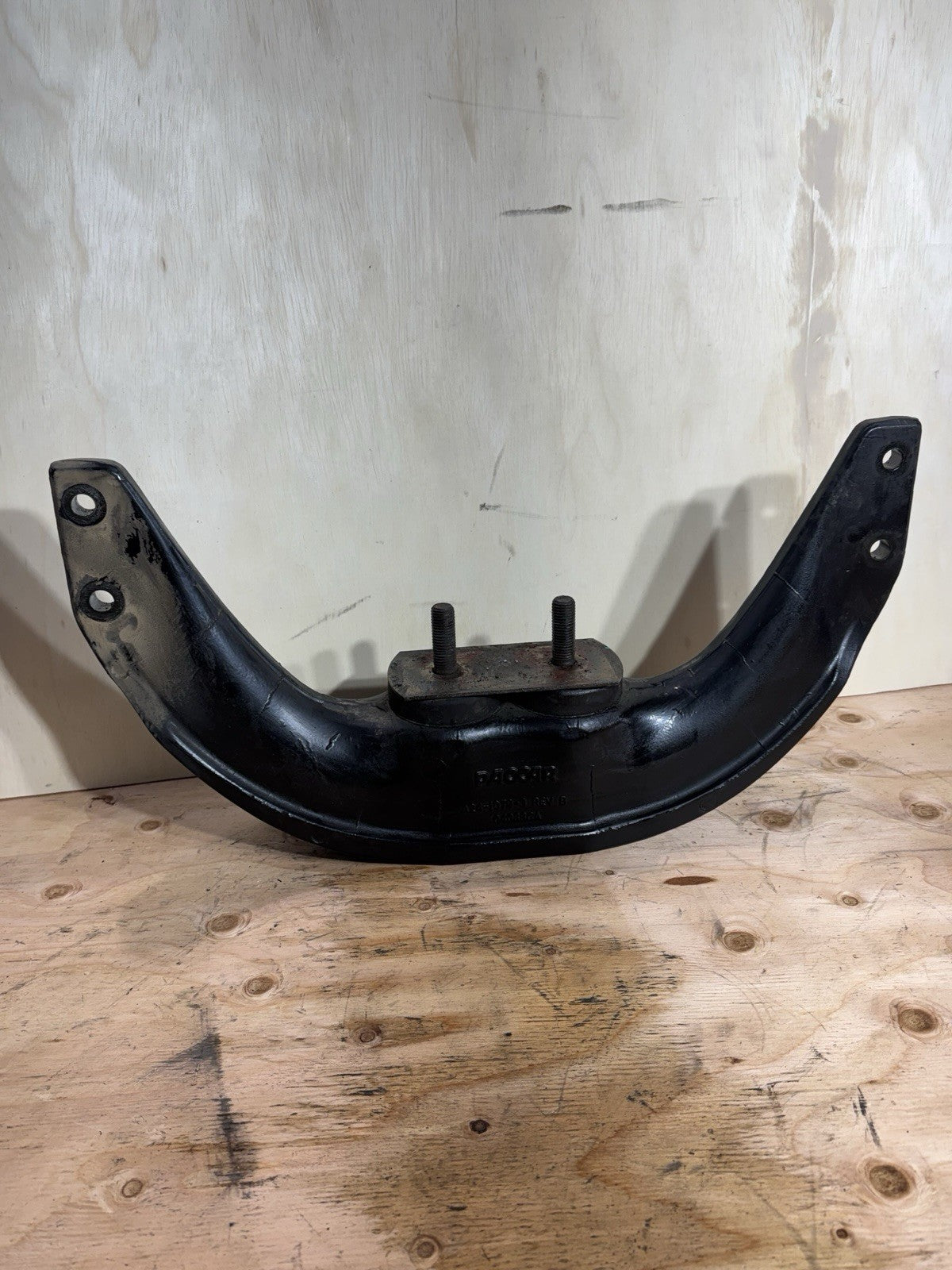 A24-1079-3 PACCAr  Front Engine Mount  (10862495 Removed from 2021 KW