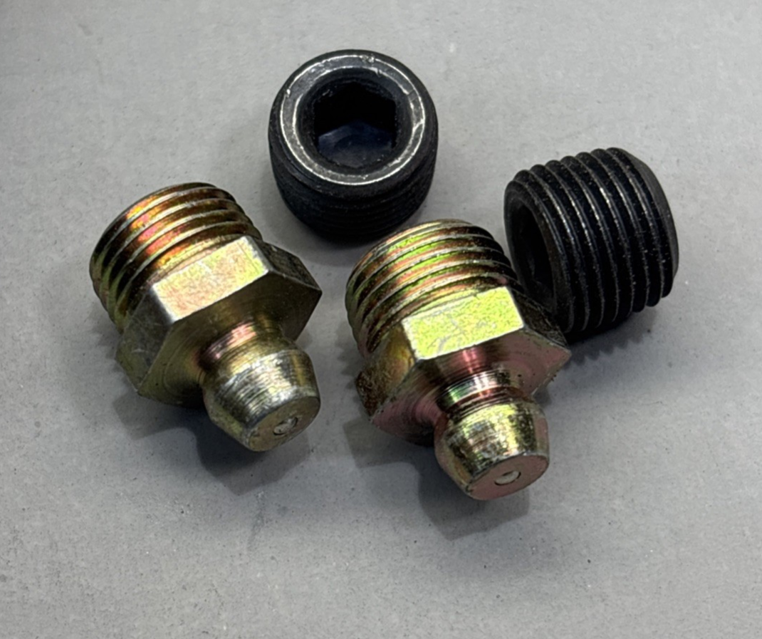 327-533 Threaded Spring Pin for Mack Volvo Front Suspension