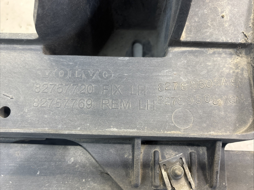 82789505 Body Support for Volvo