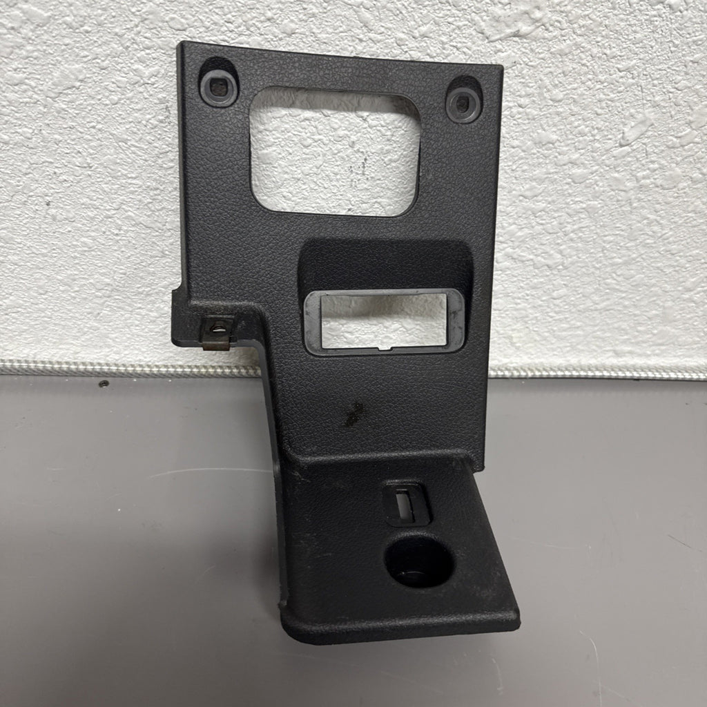 2018-2023 FREIGHTLINER CASCADIA FRONT LEFT LOWER DASH COVER A22-73812-000 OEM