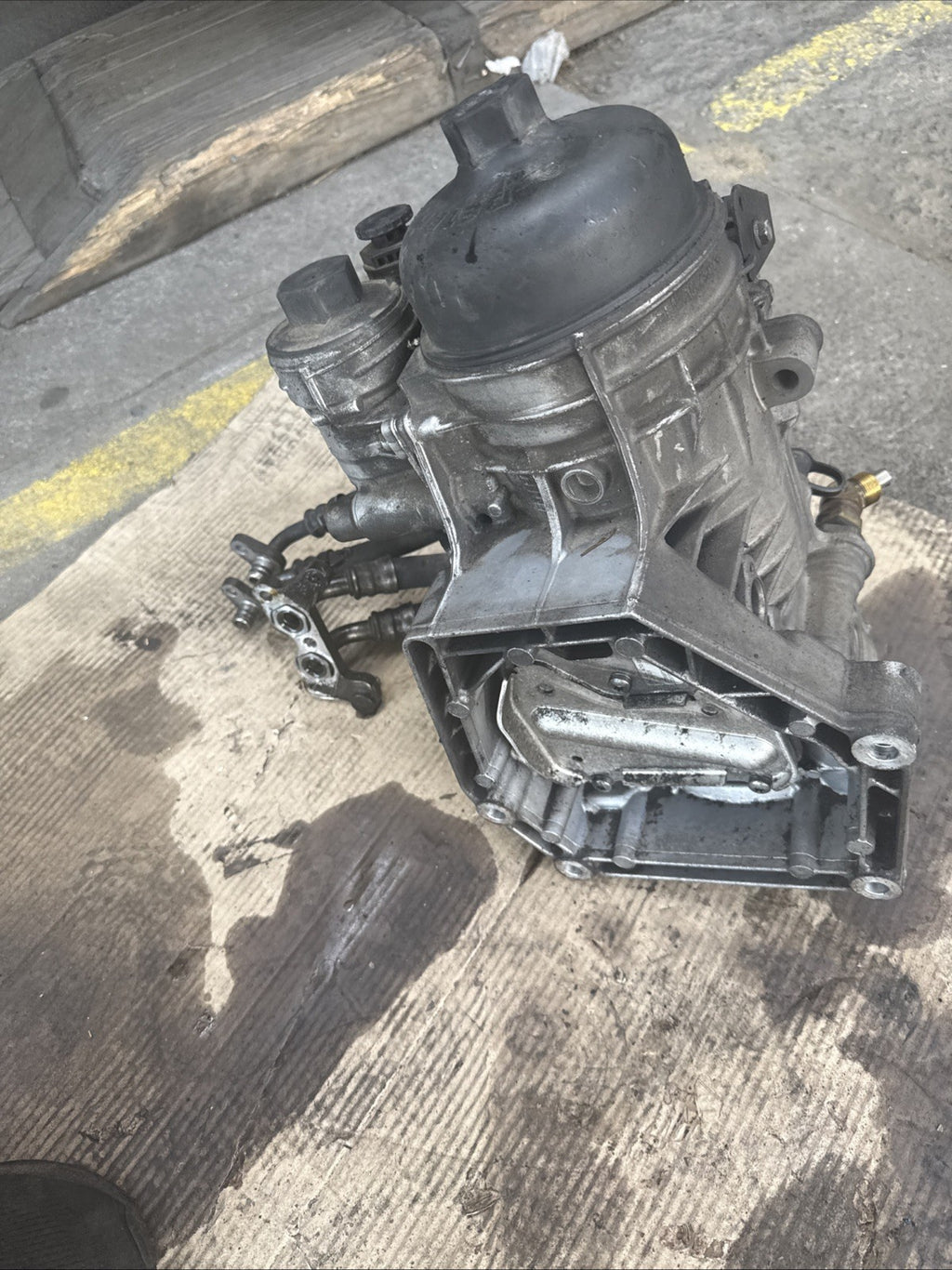 DETROIT DIESEL FUEL FILTER HOUSING A473 090 4352/001