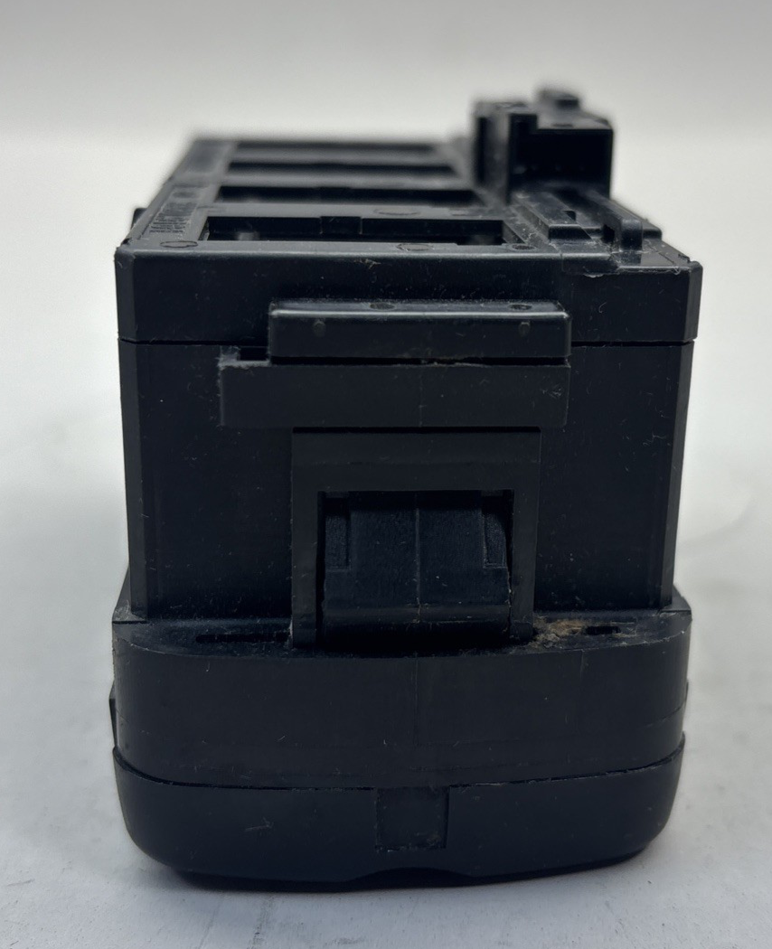 Freightliner A06-60973-000 Switch Module W/ Engine Brake 3320.9101