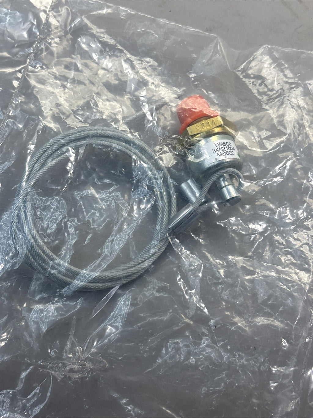 Meritor Wabco RKN21004  Air Tank Drain Valve