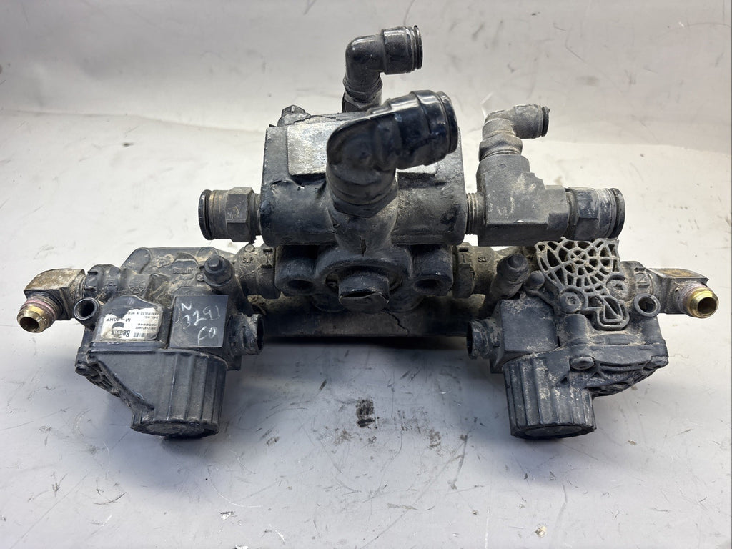 BENDIX ESSEMBLY  VALVE T-5019483 W/ ABS VALVE BENDIX K056040 ABS MODULATOR VALVE
