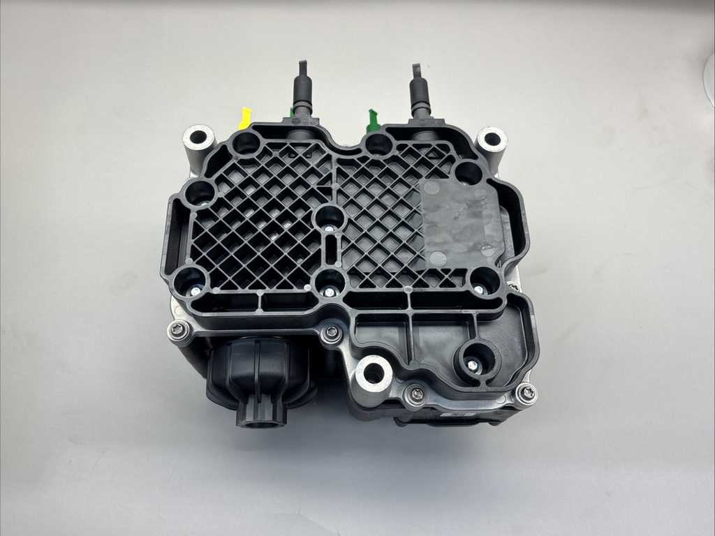 Genuine Volvo Bosch Mack DEF Pump MP8 D13 12V 23753850 replace 23753845 21577511