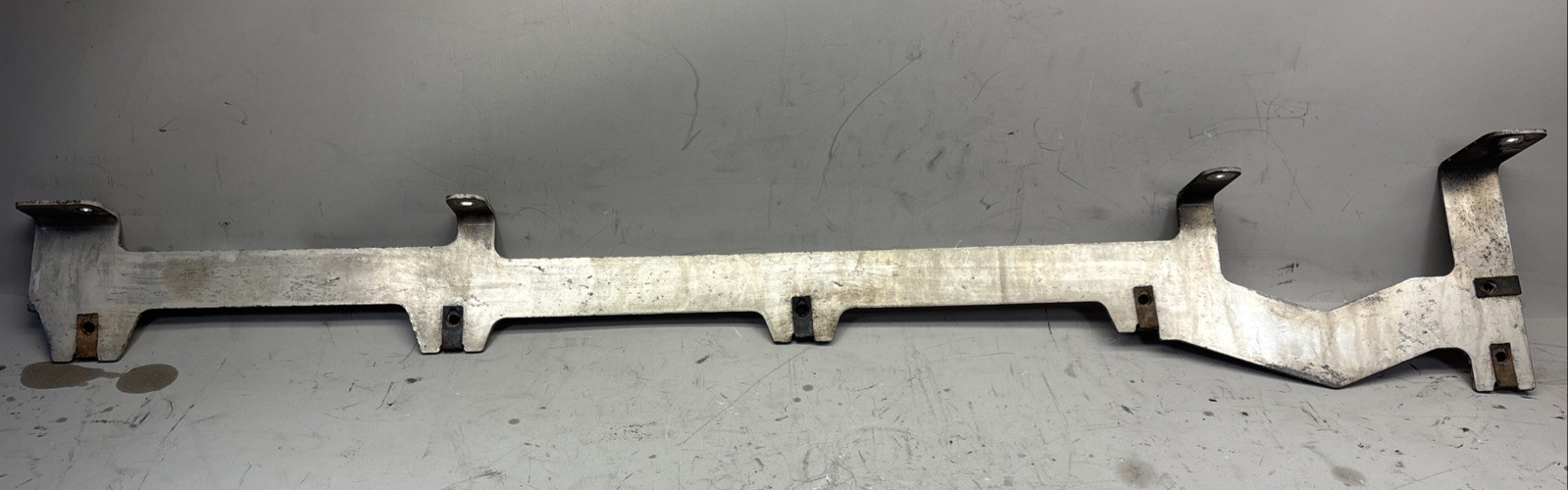 Kenworth Paccar RH Air Skirt Bracket R11-6367 From T680