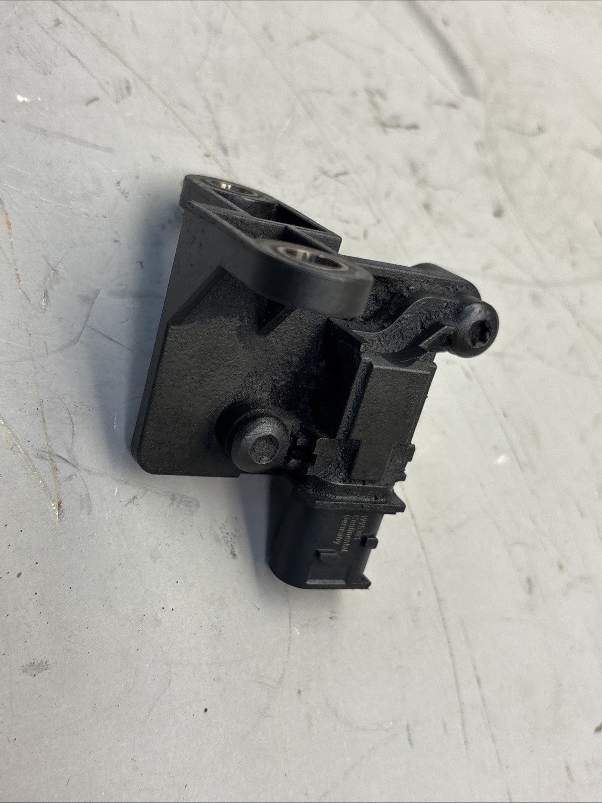 Paccar MX13 Diesel Engine Crankcase Breather Pressure Sensor 1995381 OEM 1921560