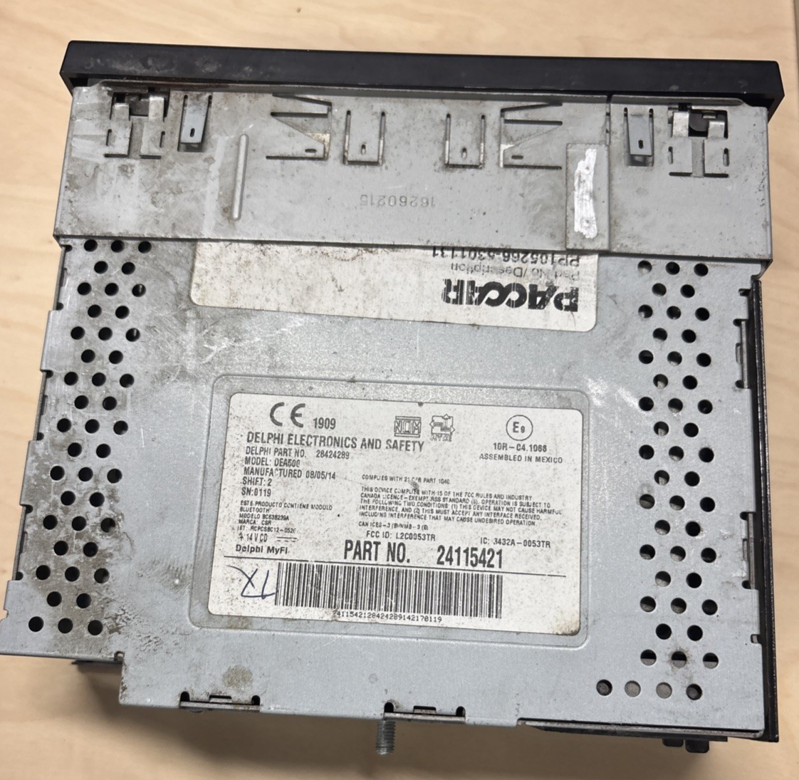 PACCAR KENWORTH RADIO 24115421 DELPHI 28478912