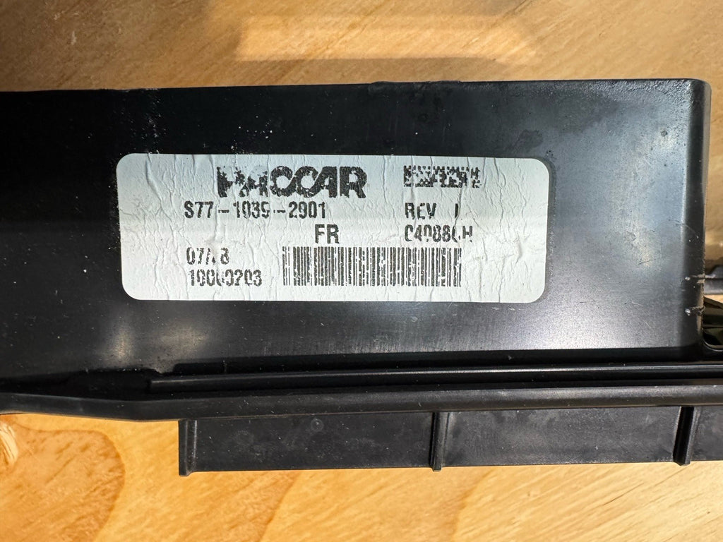 2021 Kenworth T680 Dash & Interior Parts S7710392901 (719-10749)