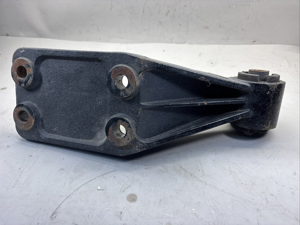 Genuine Volvo Gen Right Cab Mount Bracket 23899364 RH 23899394 RH
