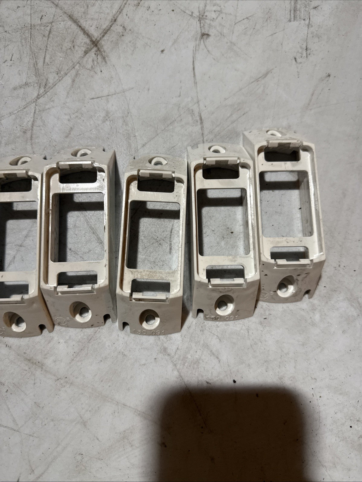 MOUNTING BASE SURFACE MOUNT BRKT, WHITE PETERSON MFG Part #PETB150-091 5 PECK
