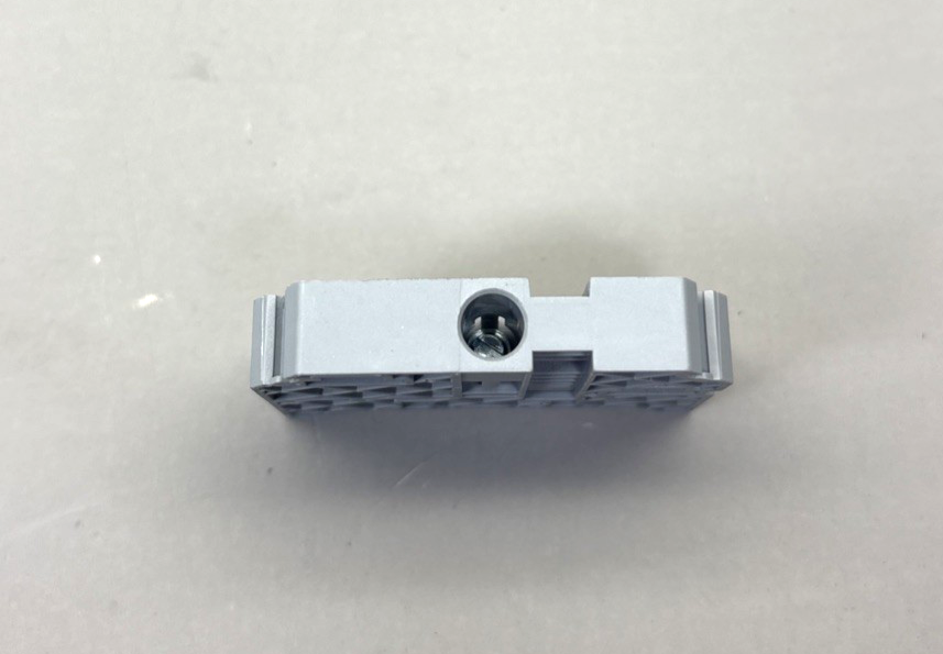 NEW IN BOX LOT OF 45 KONNECT-IT END BRACKET KN-EB7