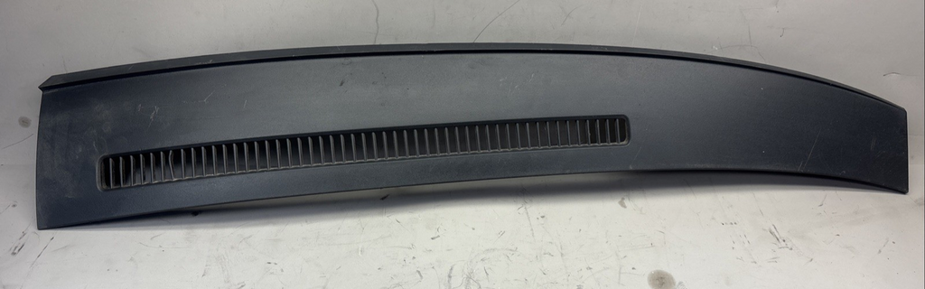 FREIGHTLINER CASCADIA RIGHT DASH BOARD VENT PANEL TRIM COWEL 22-73791-010