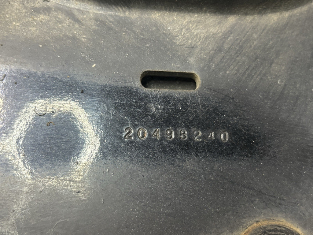 2019-2023 VOLVO VNL 760 D13 FRONT CROSSMEMBER K-FRAME SUPPORT 20498240 OEM