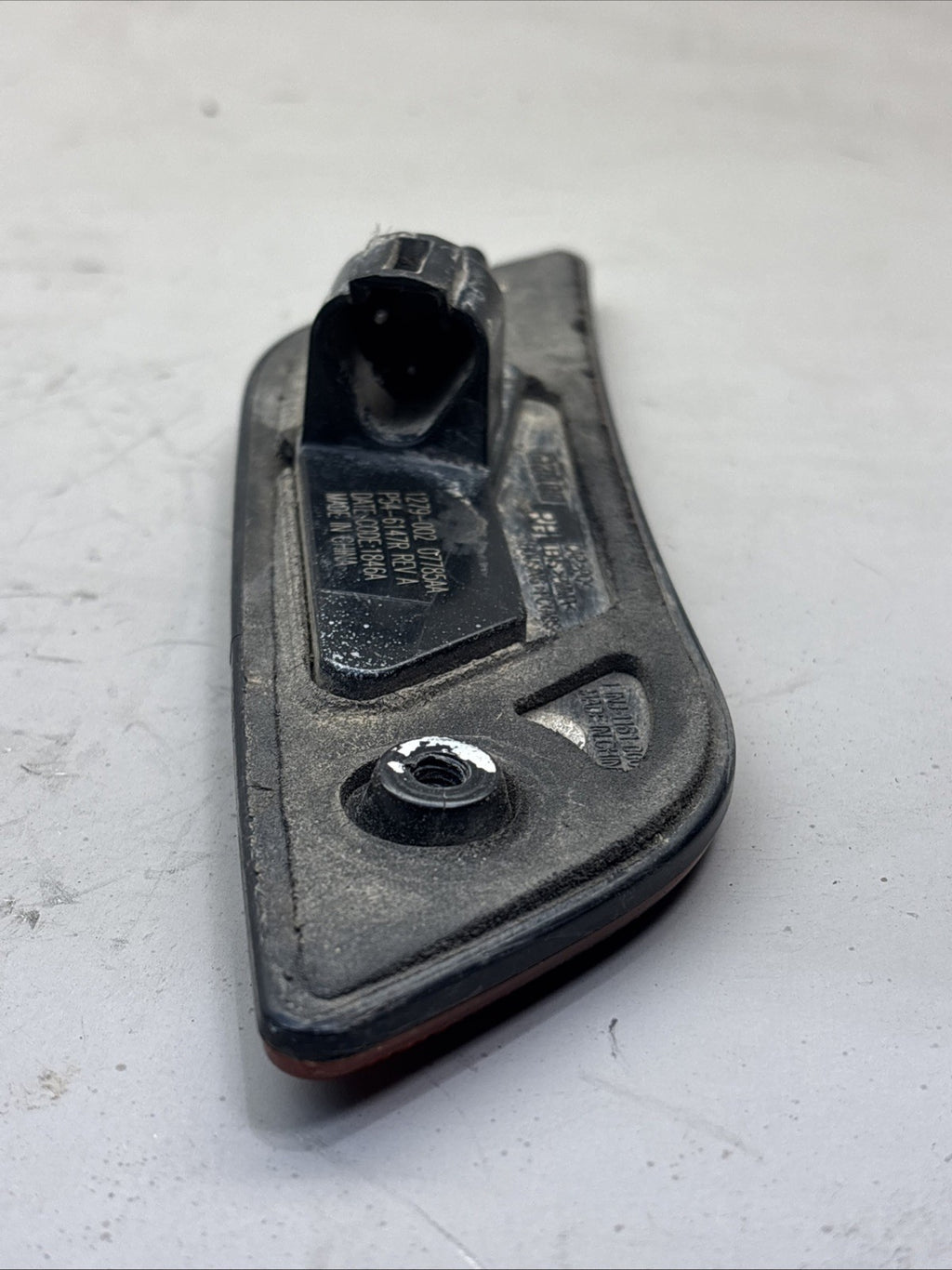 PACCAR PETERBILT P54-6147R RH SIDE TURN INDICATOR LENS