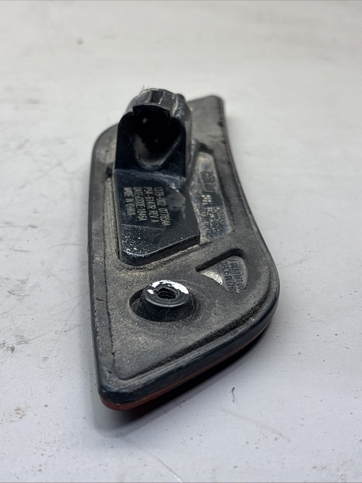 PACCAR PETERBILT P54-6147R RH SIDE TURN INDICATOR LENS