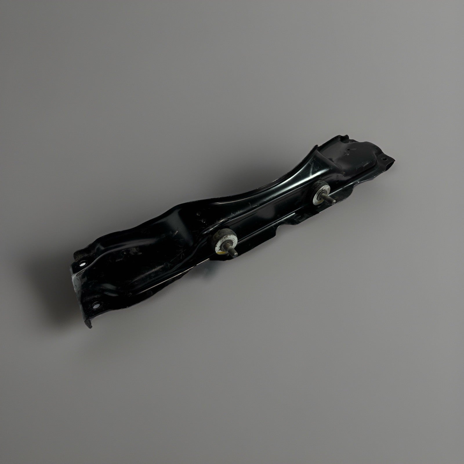 OEM A05-33750-000 Radiator Support Bracket For Freightliner Cascadia 2018-2024