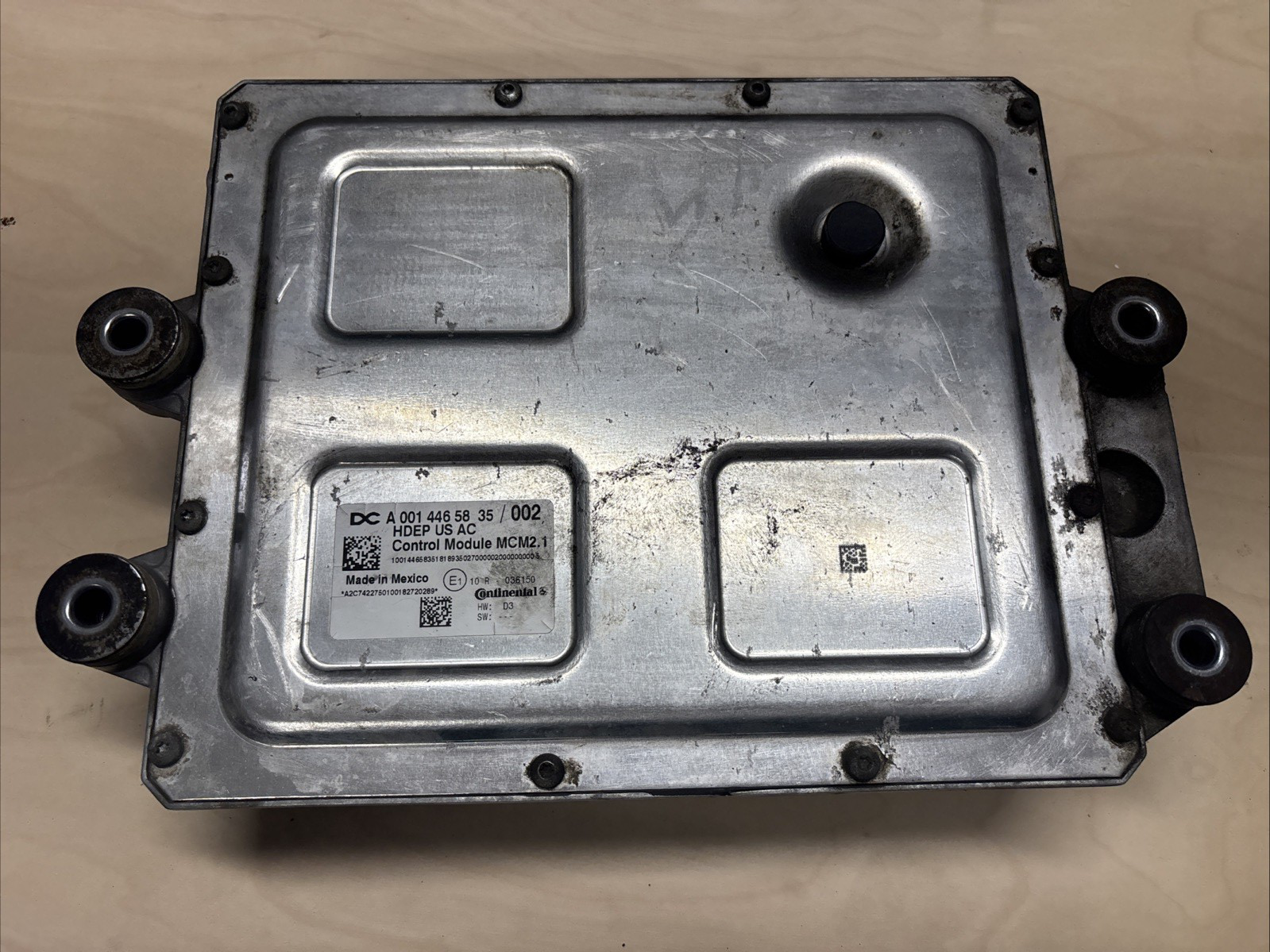 A 001 446 58 35 002 Detroit Diesel DD15 Engine ECM Computer A0014465835002
