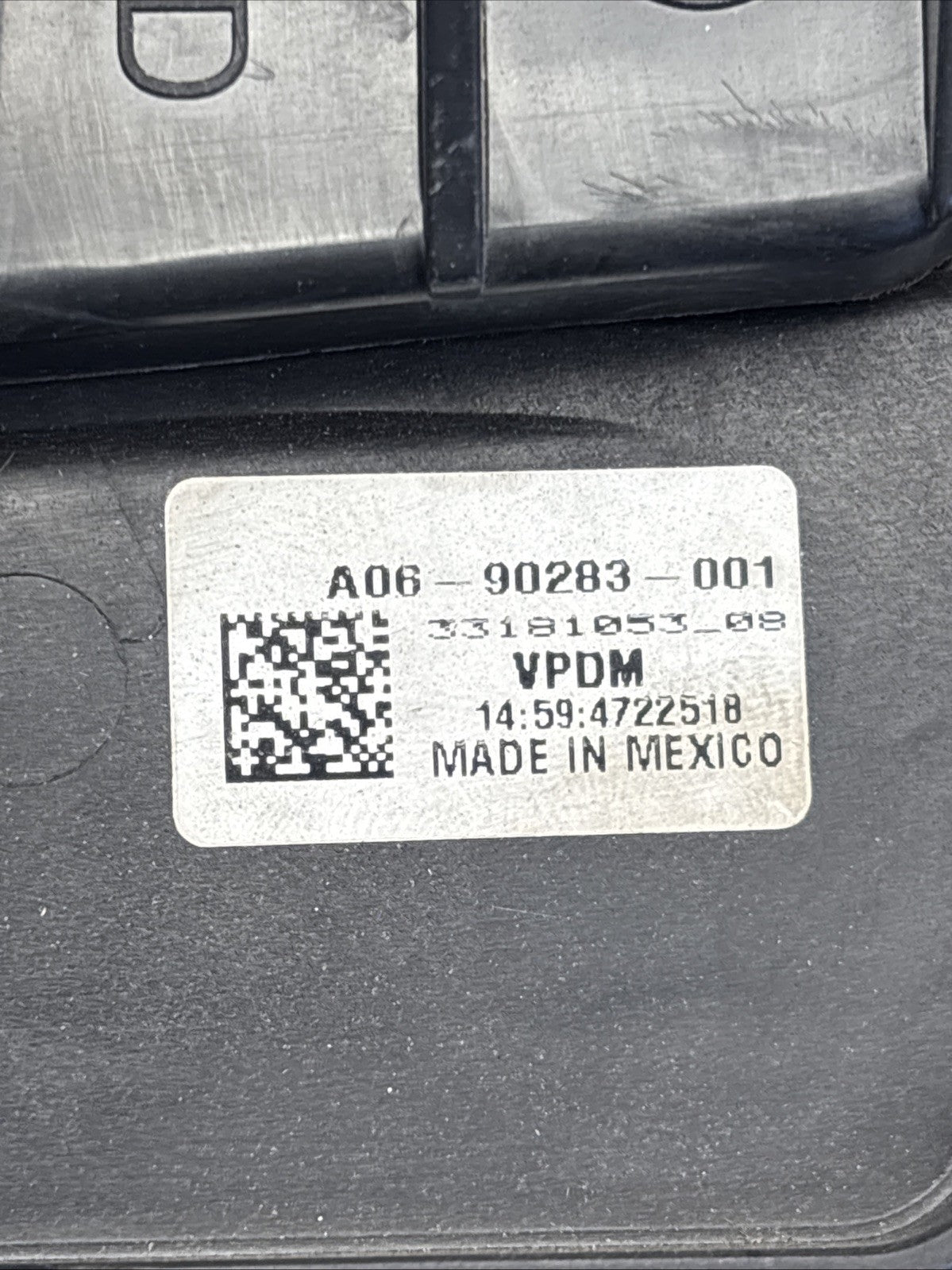 Freightliner Power Distribution Module VPDM Fuse Panel A06-90283-001