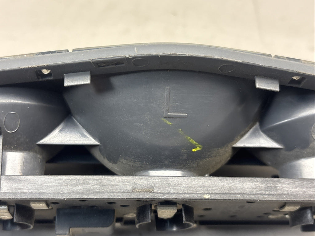 FREIGHTLINER 1-INJ-538-201 L PASSENGER OVERHEAD DOME READING LIGHT LAMP
