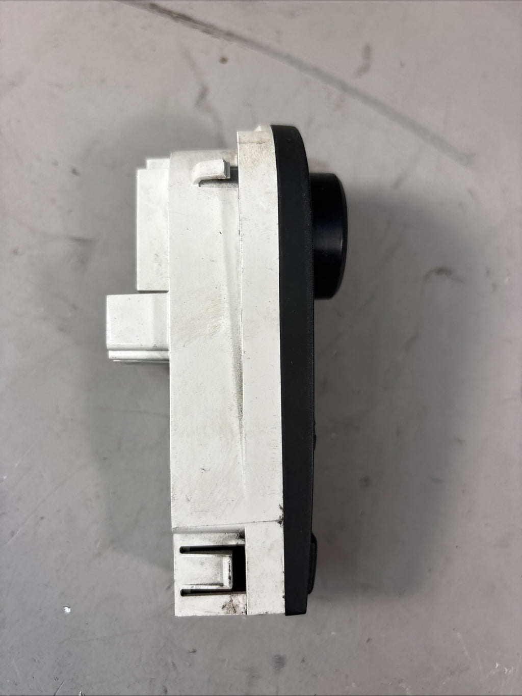 2018-2025 Volvo VNL 760 860 Fog Headlight Auto Hazard Switch OEM 22977099