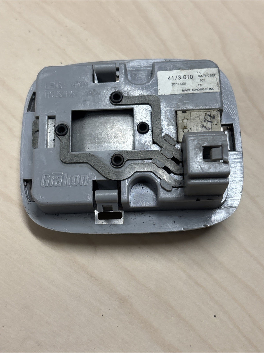 Genuine Volvo Truck 20703050 Interior Lamp