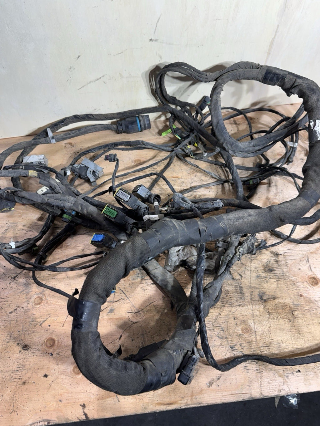 21 Kenworth T680 Chassis  Wires Harness A92-100991310000300 Genuine Paccar