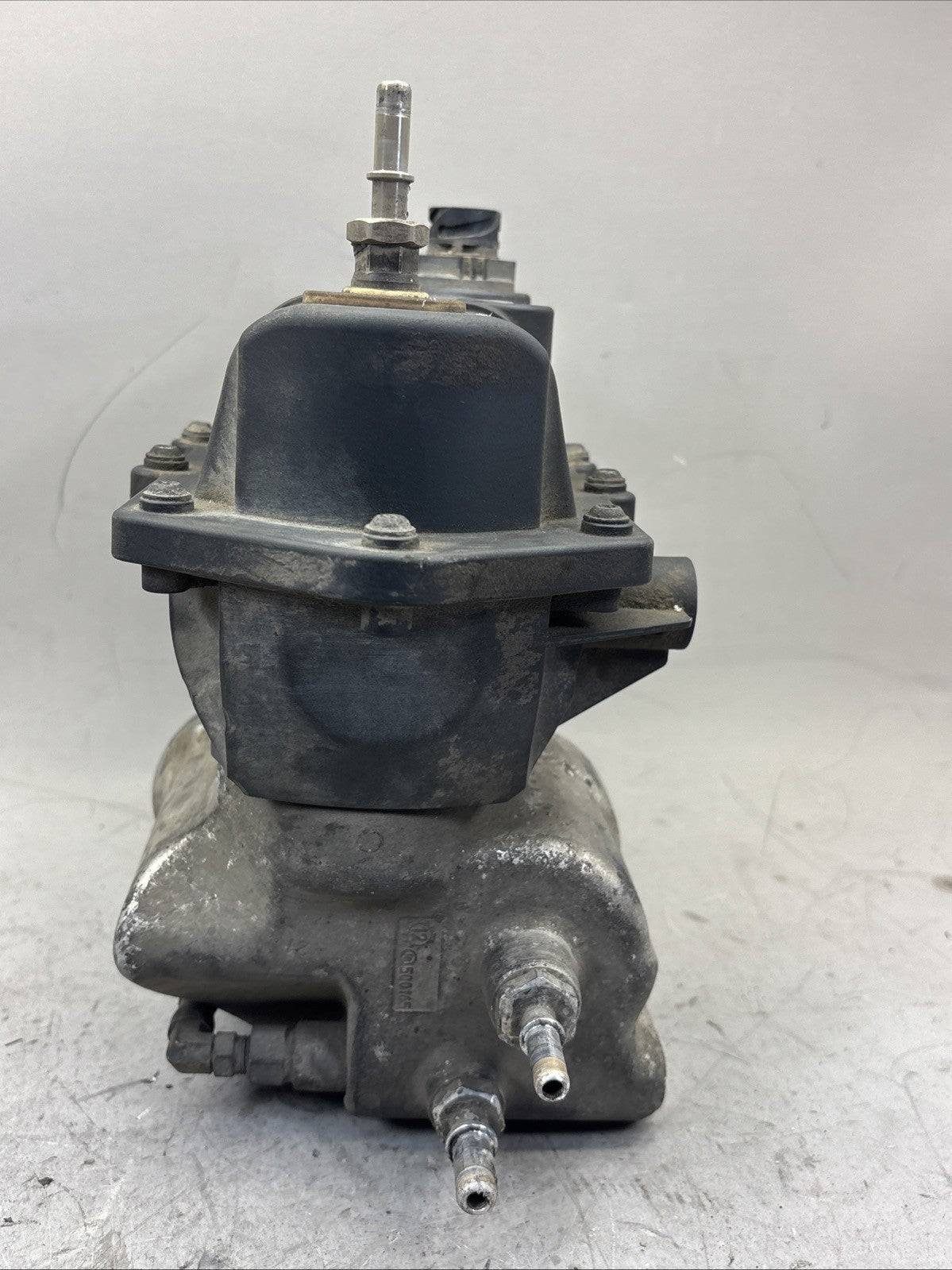 A0001403078 Freightliner DD15 DEF Exhaust Fluid Pump  A 000 140 3078