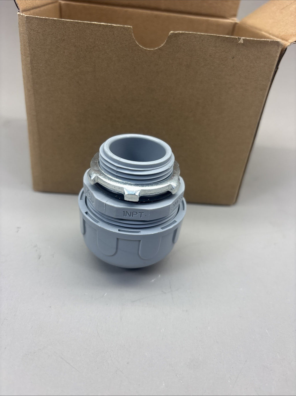 QTY of 5- 1" SUPERFLEX THE SEALPROOF SYSTEM NON-METALLIC STRAIGHT CONNECTOR 8407
