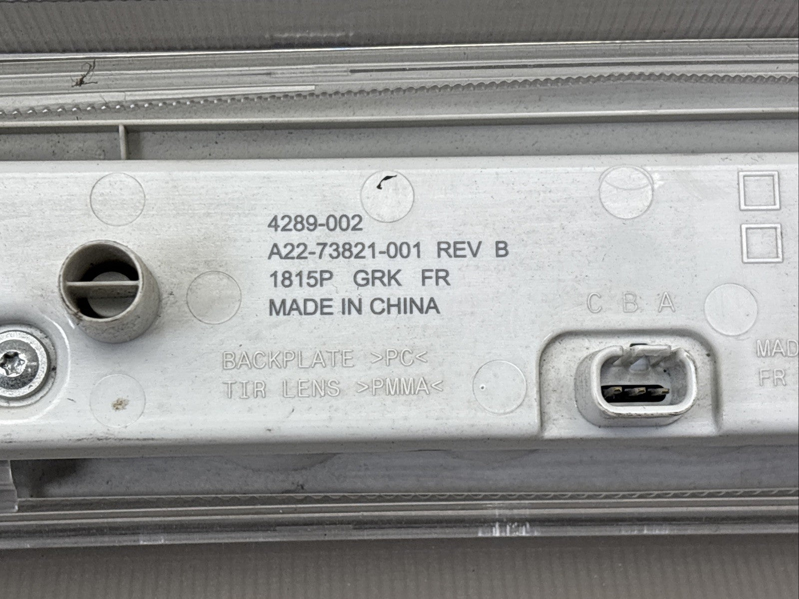 FREIGHTLINER CASCADIA DOME LIGHT LAMP A22-73821-002 OEM