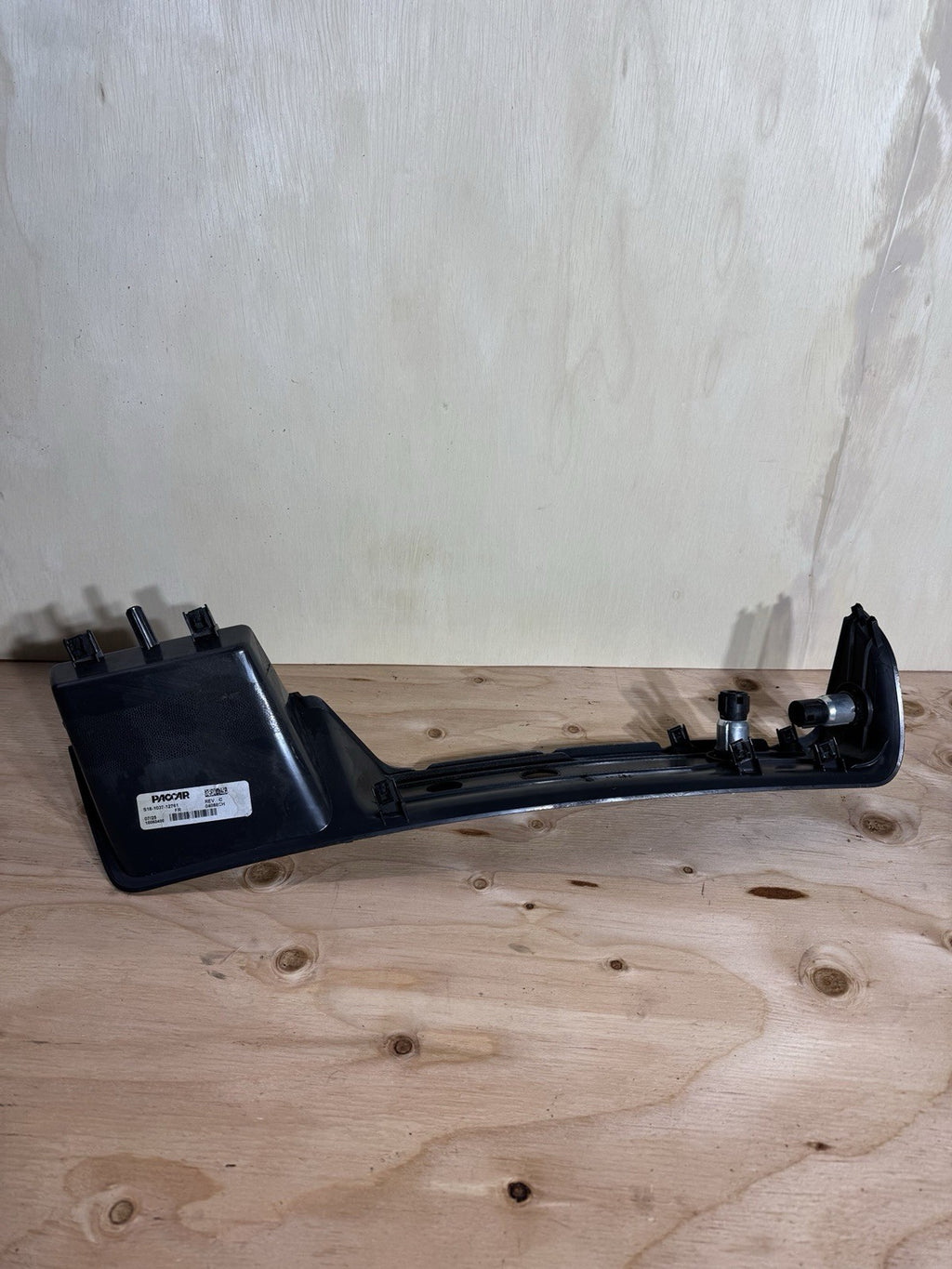 PACCAR  Kenworth   Dash Assembly Panel   P/N: S18-1037-12761