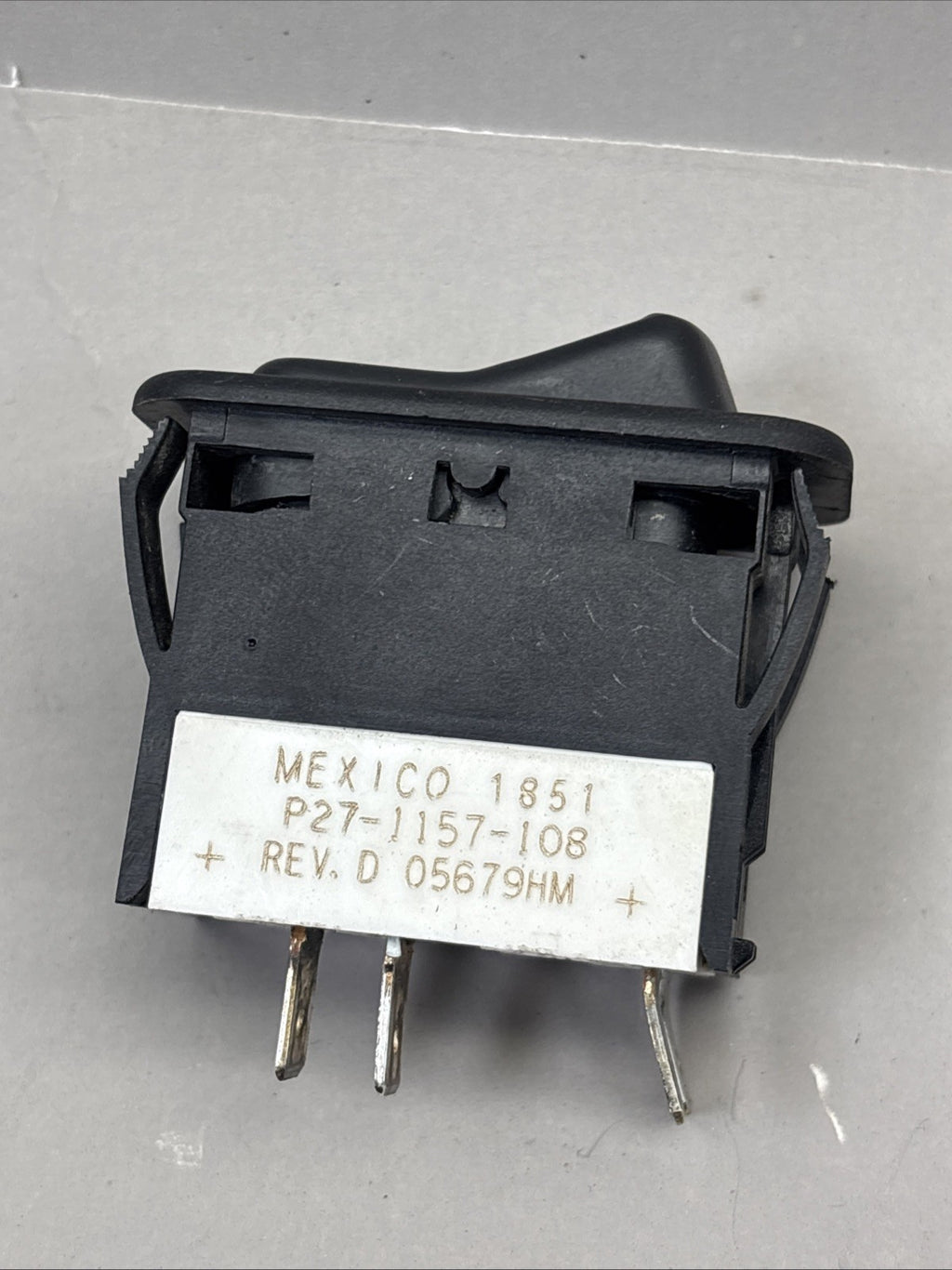 Peterbilt 579 SLEEPER LIGHTS Dash Console Switch P27-1157-108  OEM