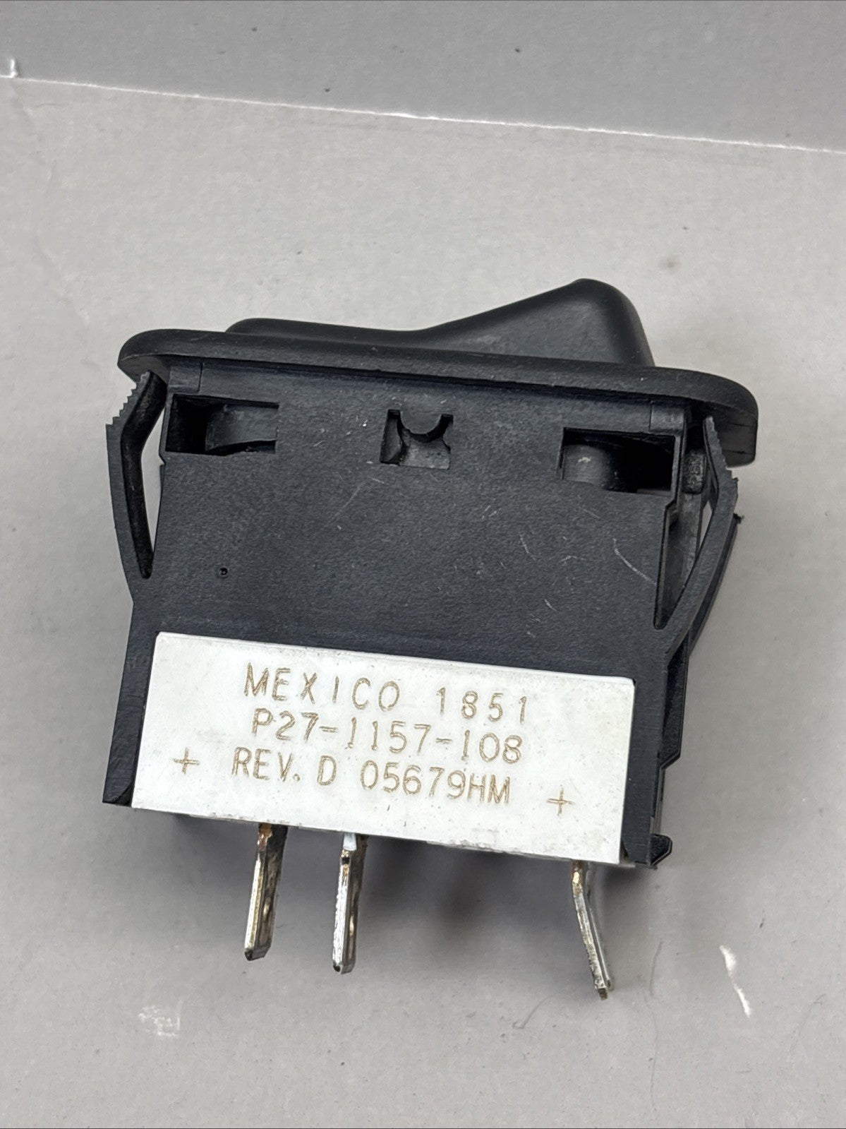 Peterbilt 579 SLEEPER LIGHTS Dash Console Switch P27-1157-108  OEM