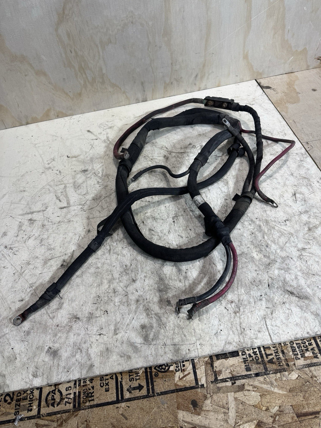 2019-2023 VOLVO VNL 760 D13 12.8L BATTERY WIRE WIRING CABLE 21757933 OEM
