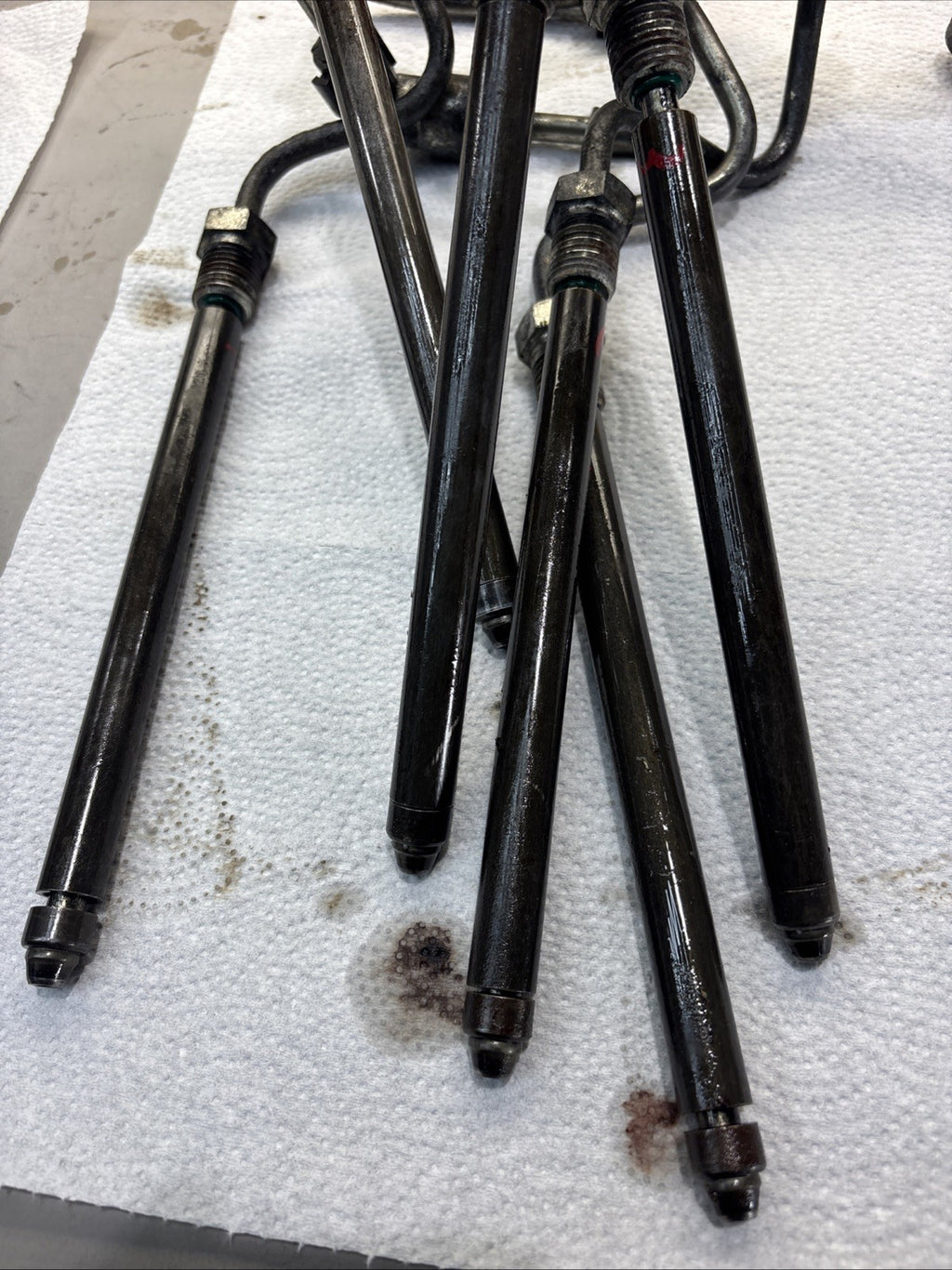 Paccar MX 13  Fuel Injector Line Tube 1-5 Used In Good Condition See Pictures