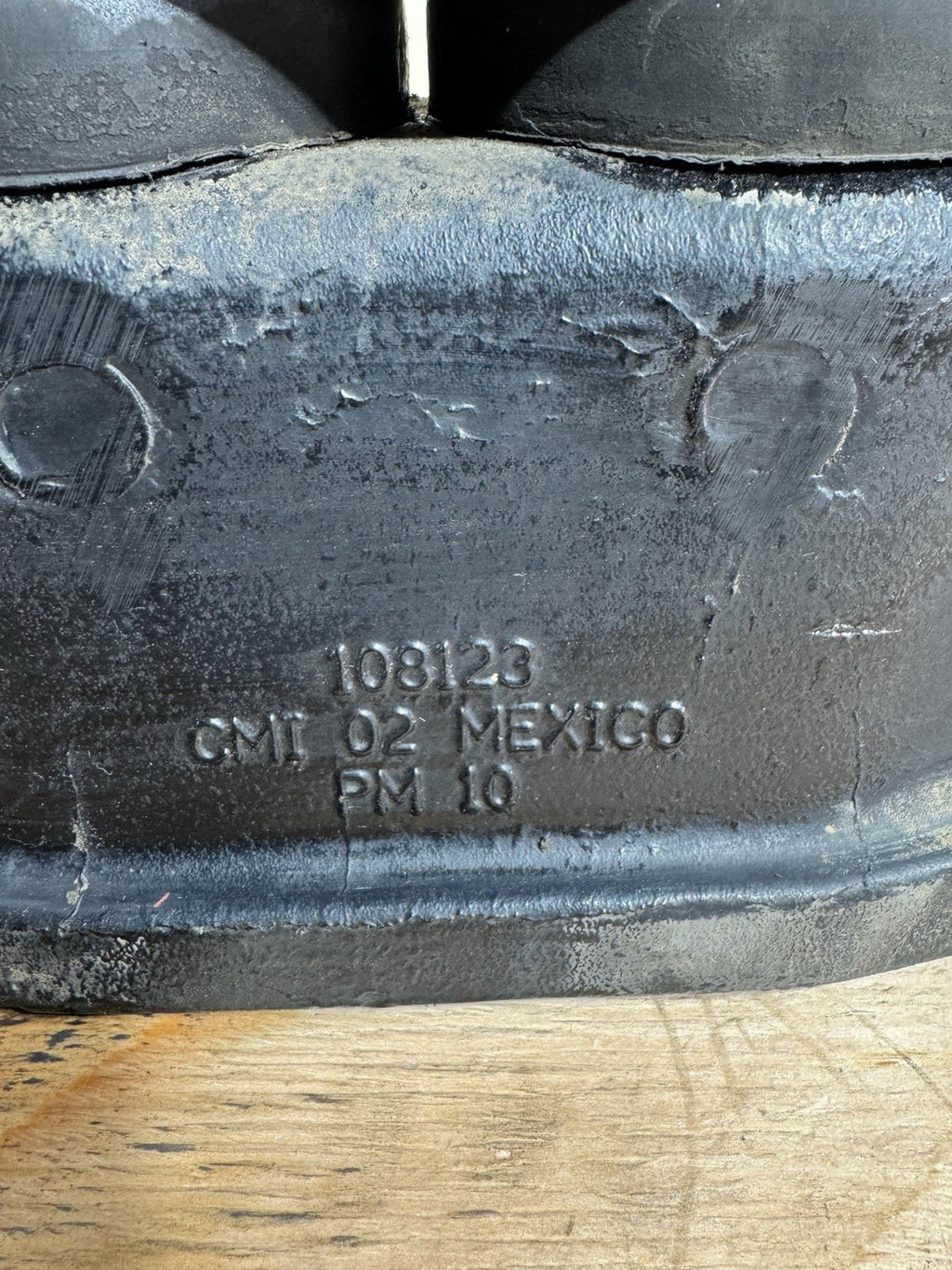 A24-1079-3 PACCAr  Front Engine Mount  (10862495 Removed from 2021 KW
