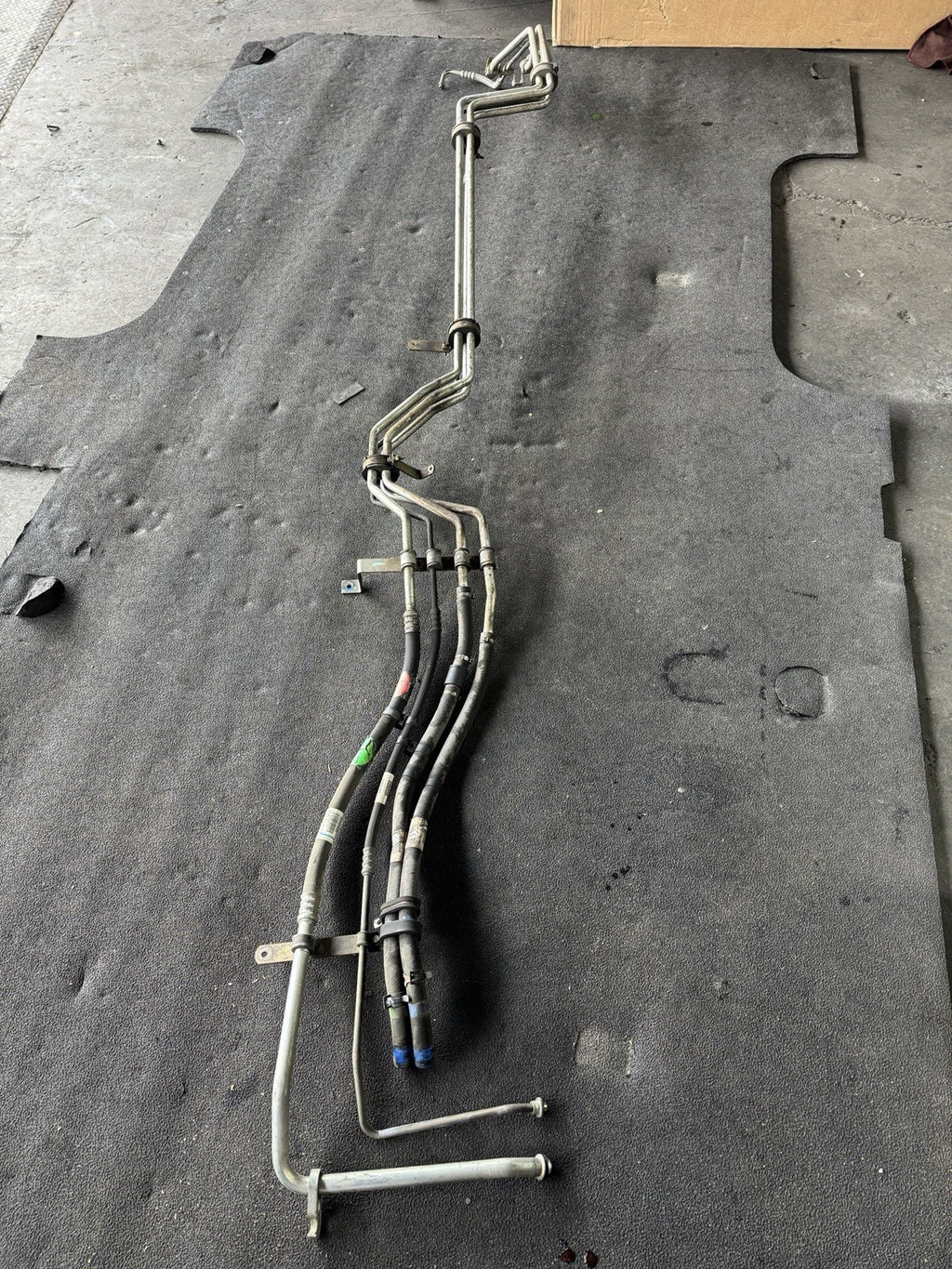 21 Kenworth T680 Sleeper HVAC Lines Assembly 2021 OEM