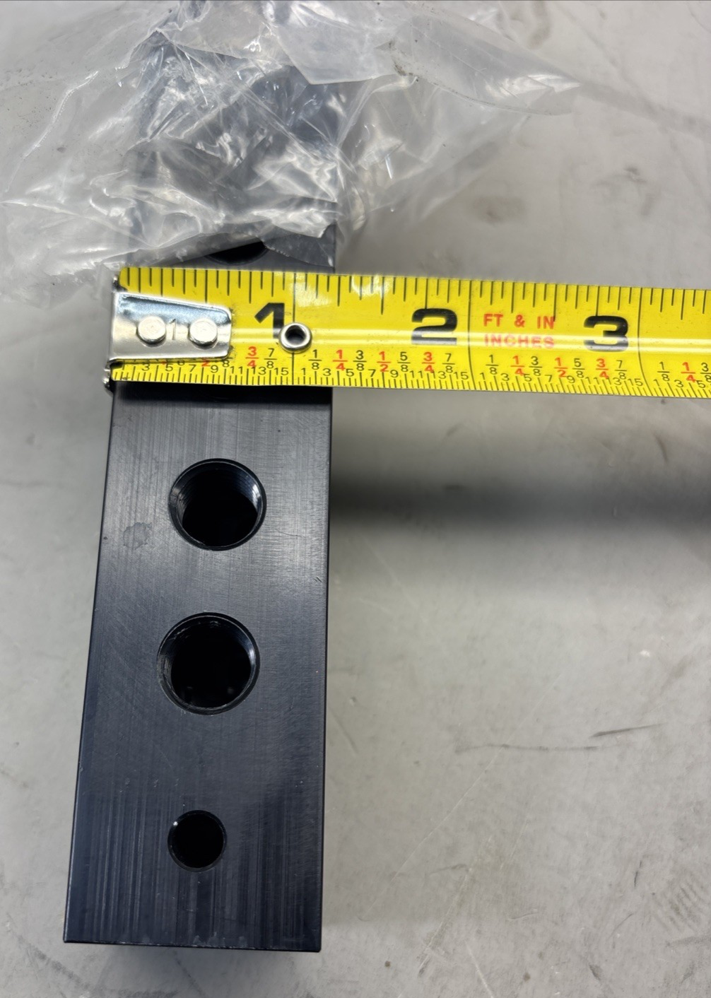1- Polyconn PCJB250-8 1/4" x 3/8" Black 4 Port Junction Block, 2 new