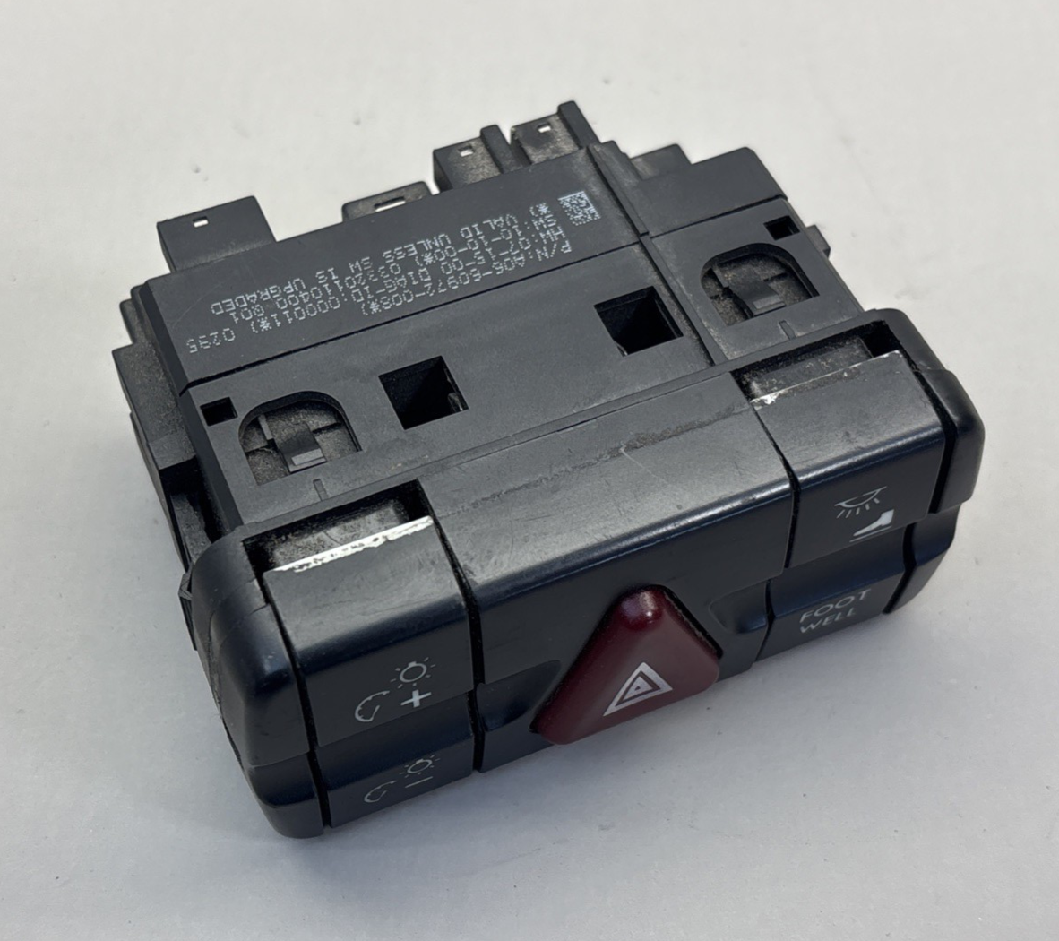 Freightliner Cascadia Hazard Switch Panel A06-60972-008